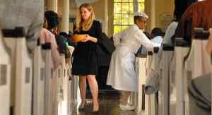 CORRECTING spelling of Paulette Dunker-Jenkins: St. Georges usher Laticia Stauffer (cq-left, 34 yrs, of Fishtown) and Mother Bethel AME usher Paulette Dunker-Jenkins (cq-right, 68 yrs, of NE Phila) take up collection during service at St. Georges Methodist Church Oct. 25, 2009, as the congregations of Mother Bethel AME and St. George's united for joint worship for the first time in 240 years. ( Tom Gralish / Staff Photographer ) EDITORS NOTE: PAME26bTG 113061 Sun 10/25/2009 Location: 235 N. Fourth St.Story: PAME26 () / In the 1780s, black people worshiping at St. George's Methodist Church on N. 4th St. were kicked out in the middle of a service. They then formed Mother Bethel AME Church. This Sunday, for the first time in 240 years, the two congregations will unite and pray at 11 a.m., the time Martin Luther King once called "the most segregated hour in America." That's because people generally worship according to race, he said. We will be on hand to write about the historic service. Additional story info: two pastors: Rev. Mark Tyler of Bethel AME and Rev. Fred Day of St. George's. Lubrano, Alfred Reporter's Ext.4969///856-275-1233-cell
